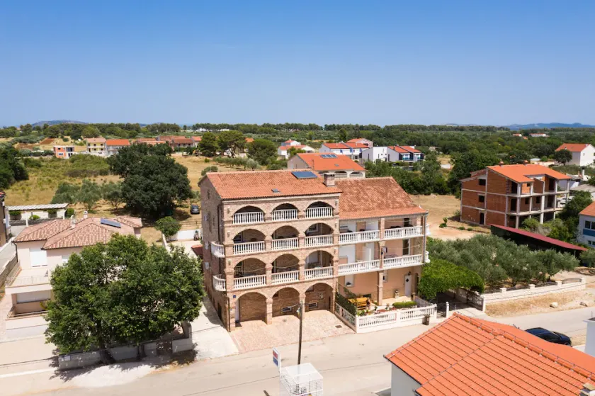 3-Zimmer-Ferienwohnung mit Balkon Biograd na Moru, Biograd (A-6219-a) - Image 1