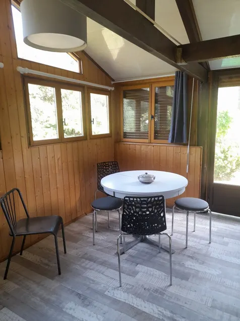 Chalet 'Dominique' con vista sulle montagne, terrazza privata e giardino privato - Image 1