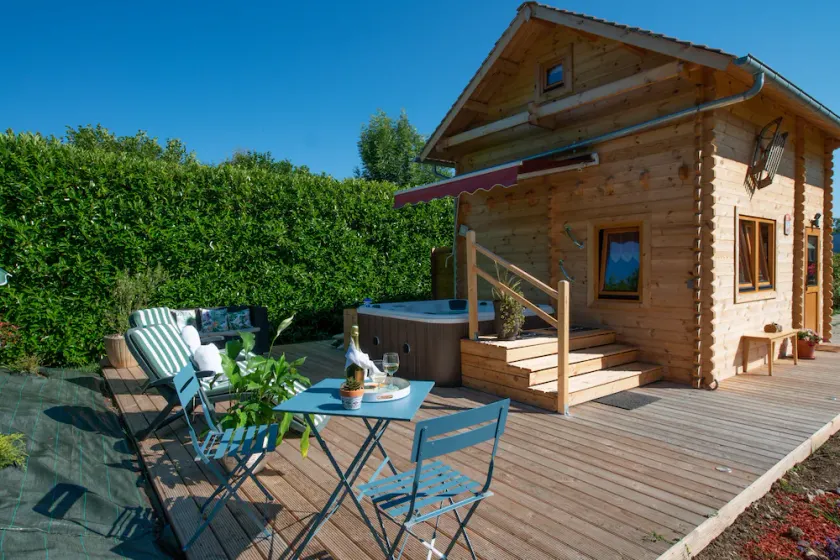 Chalet & SPA sur la Côte Fleurie - Image 1