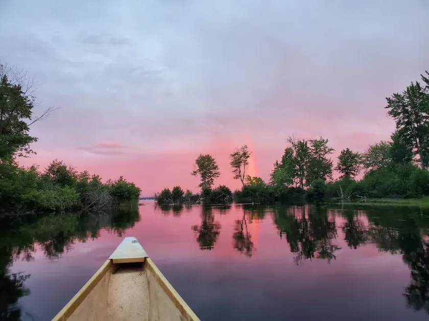 Riverfront Caravan seconds from Bonnechere Provincial Park - Image 1