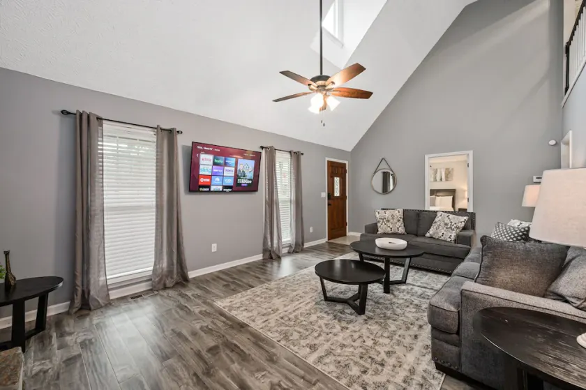 Spacious 4BR in Marietta with Modern Amenities - Image 1