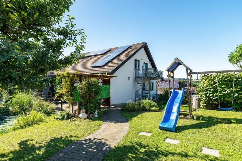 Appartamento di vacanza \"Hügelblick Oase\" con giardino in comune, balcone e Wi-Fi - Image 1