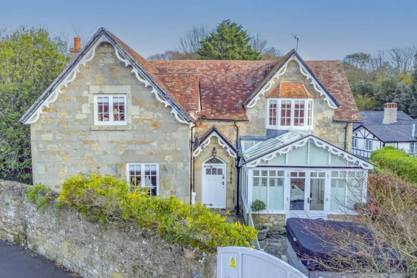 Rose Cottage - Image 1