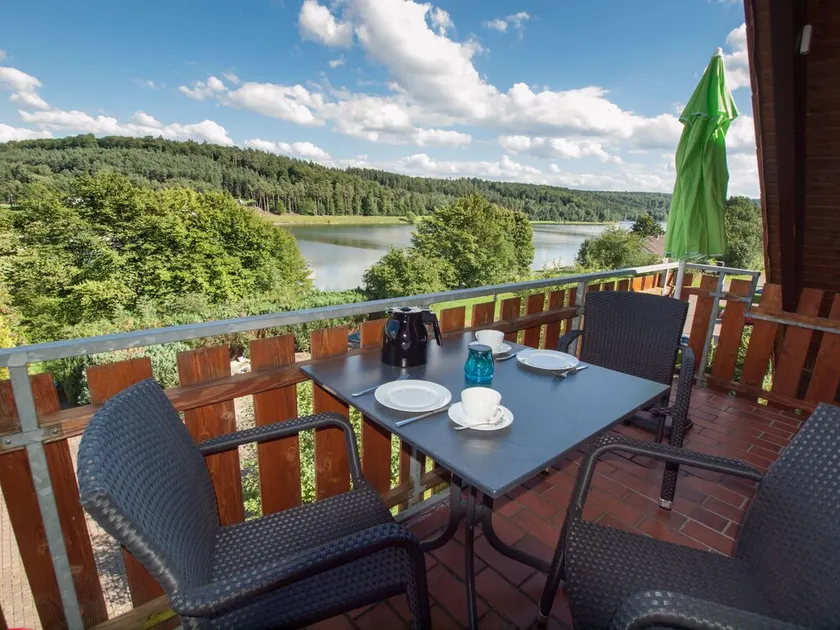 Novo! Confortável apartamento com vista para o lago - Image 1