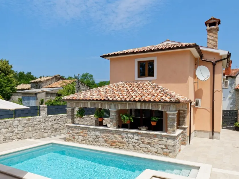 Holiday Home Pahari by Rent Istria - Image 1