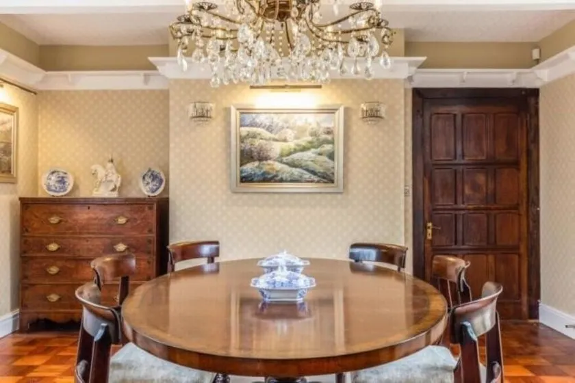 Recently refurbished large country house - Image 1