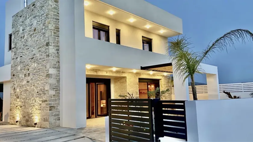 Luxury Villa • Sea View • Private Pool • Roof Lounge • BBQ - Image 1