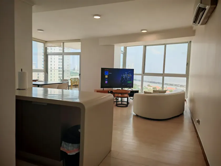 Beutiful Apartment, High Speed Internet, Excellent Location - Image 1