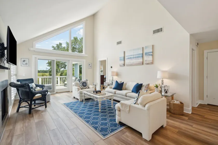 Stunning North Beach Villa w/ Marsh Views! Close to Beach! Amenity access included! - Image 1