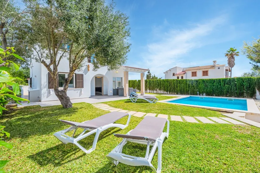 Villa 'Es Raco Sa Rapita' con vistas al mar, piscina privada y Wi-Fi - Image 1