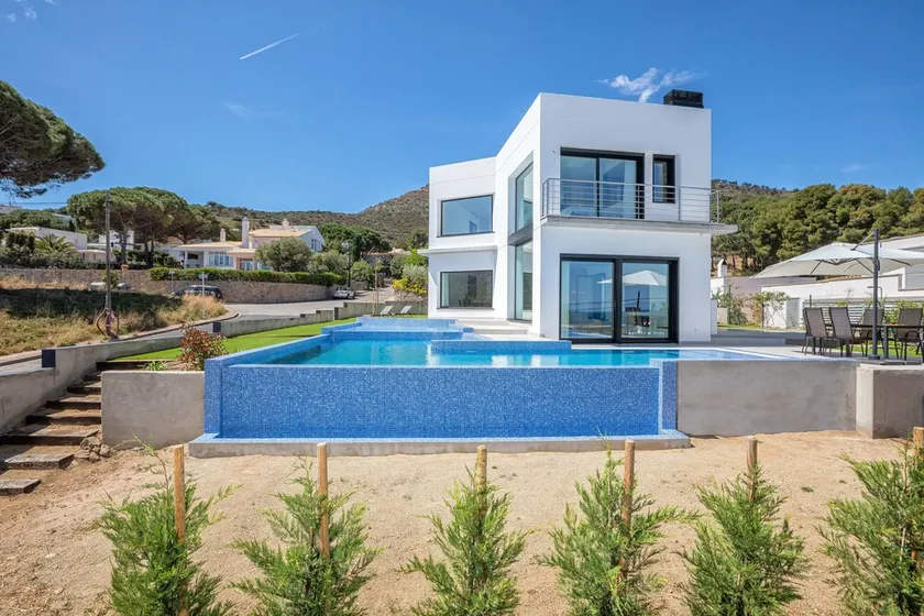 Sea views in Cap de Creus - Free WIFI - LUMEN HOUSE - Image 1