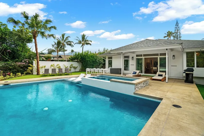 Newly renovated +Brand New Pool and Spa + Airy-Custom Ocean Bluff Home - Image 1