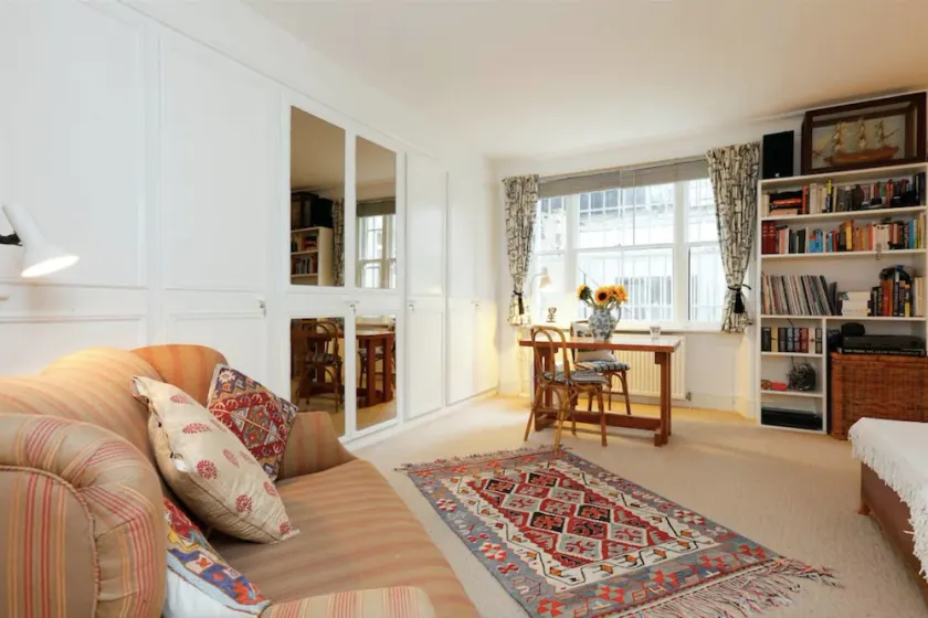 JOIVY 2 bed Flat by Maida Vale Tube & Shops - Image 1