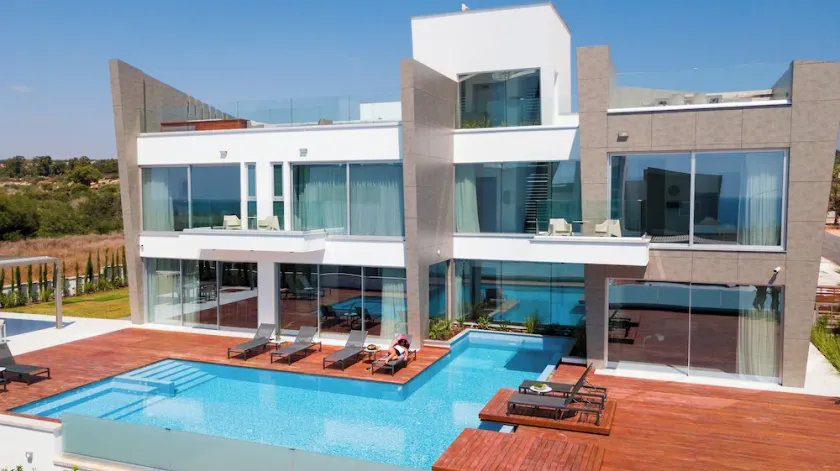 Luxury Quality and Tasteful Design - Image 1