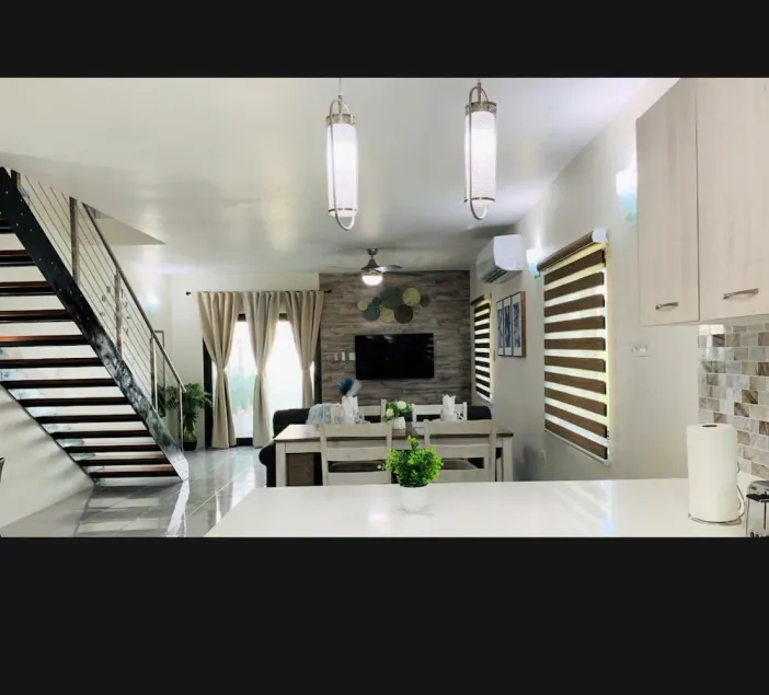 Luxury Villa Townhouse - Image 1