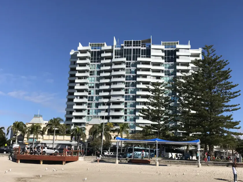 Grand Hotel Apartment One min walk to beach/Charis Seafoods Childrens Lagoon.  - Image 1
