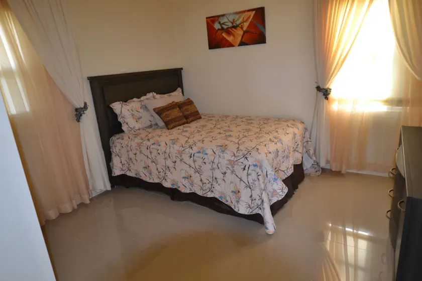 Treasure Manor - Image 1