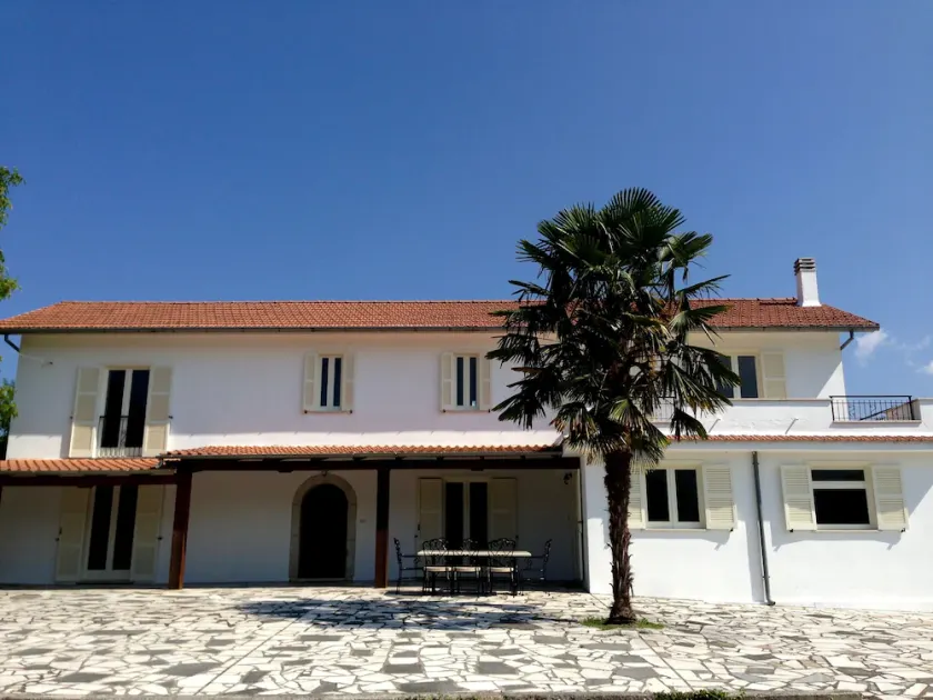 Quintessential Italian Villa Sabatini - Image 1