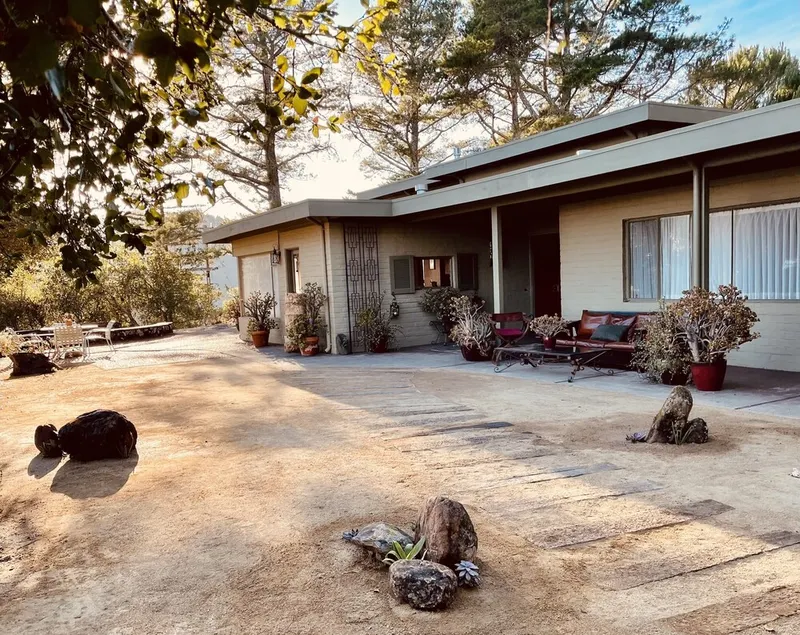 Mid-Century Mountain Home med betagende udsigt - Image 1