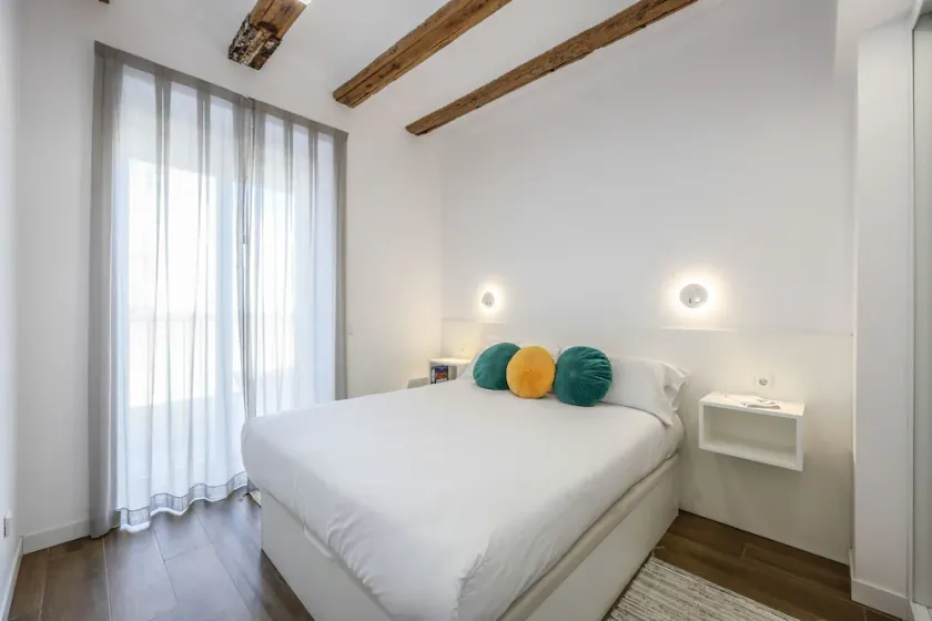 Fantastic two-bedroom apartment - Image 1