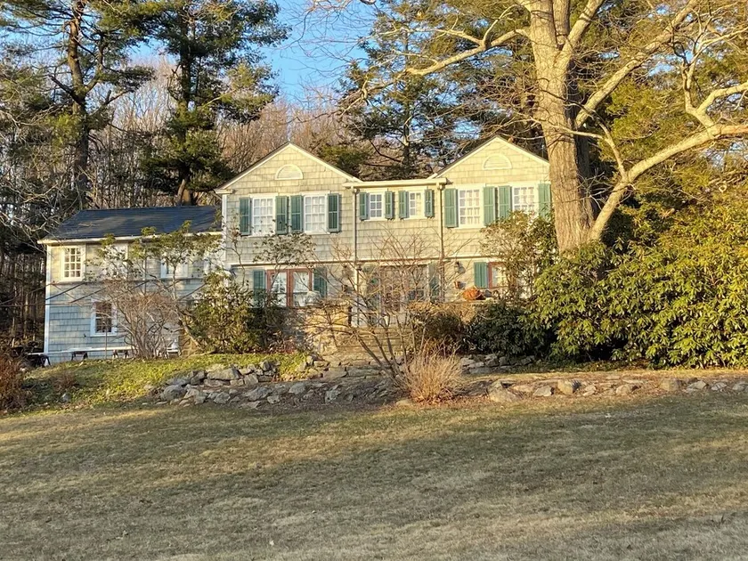 Guest Cottage on Country Estate - Image 1
