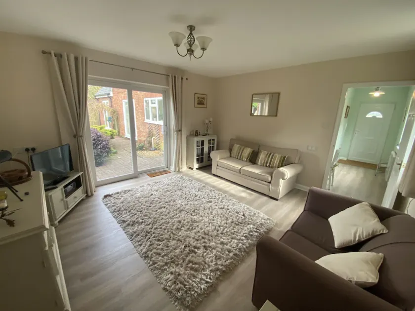 Comfy, cosy, rural, getaway, Wiltshire - Relax and enjoy a peaceful getaway. - Image 1