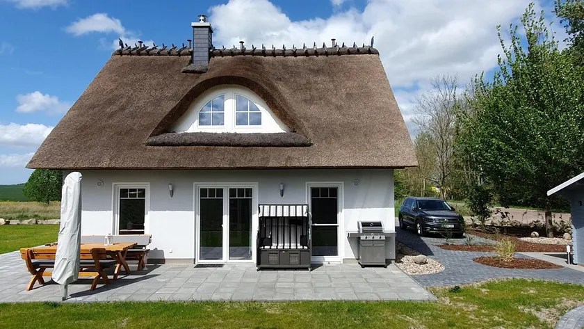 Thached House \"Haus Hannes\" on the island Rügen - Relax and enjoy. - Image 1
