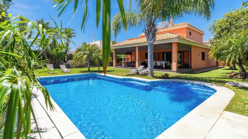 Villa Italia - Image 1