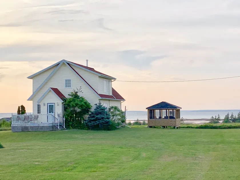 Superbe chalet privé sur 10 acres - Image 1