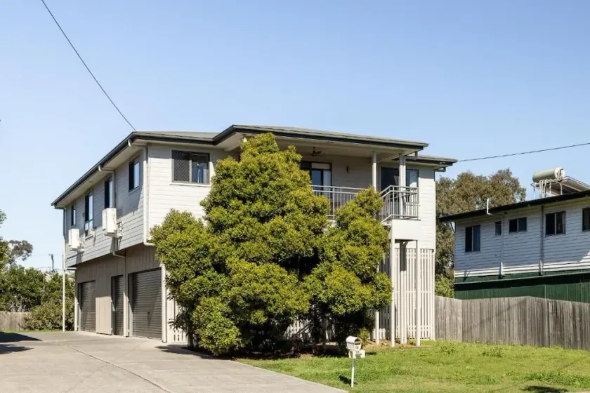 Smart Suites Self Check-in Apartments - Rocklea Station S - Image 1