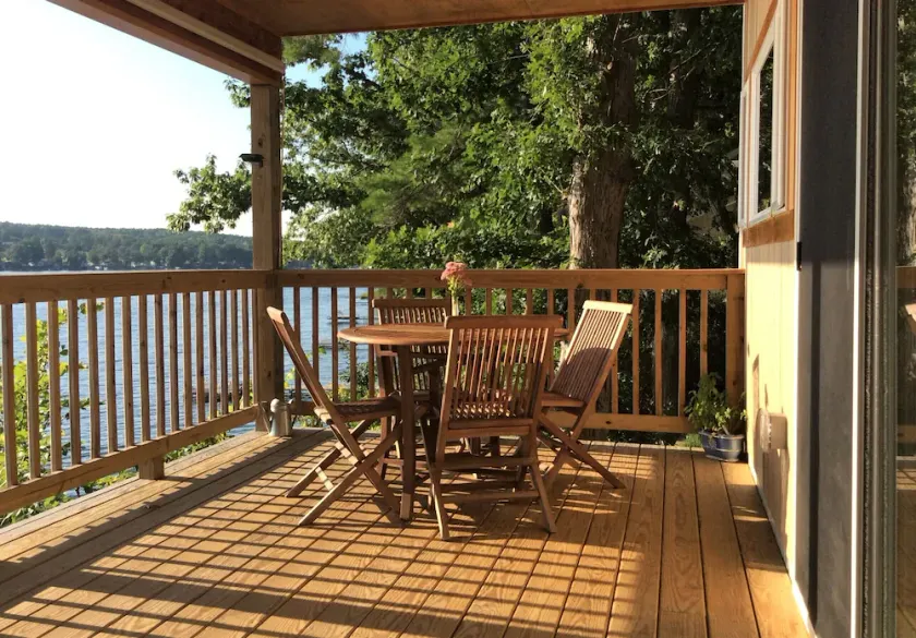 Waneta Lakeside Cottage - Image 1