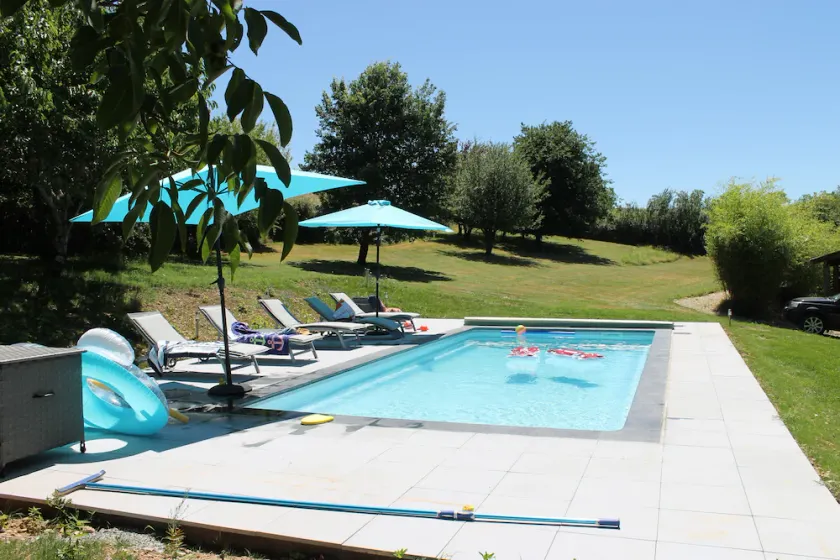 Smuk laden med pool, i hjertet af Tarn landskabet - Image 1