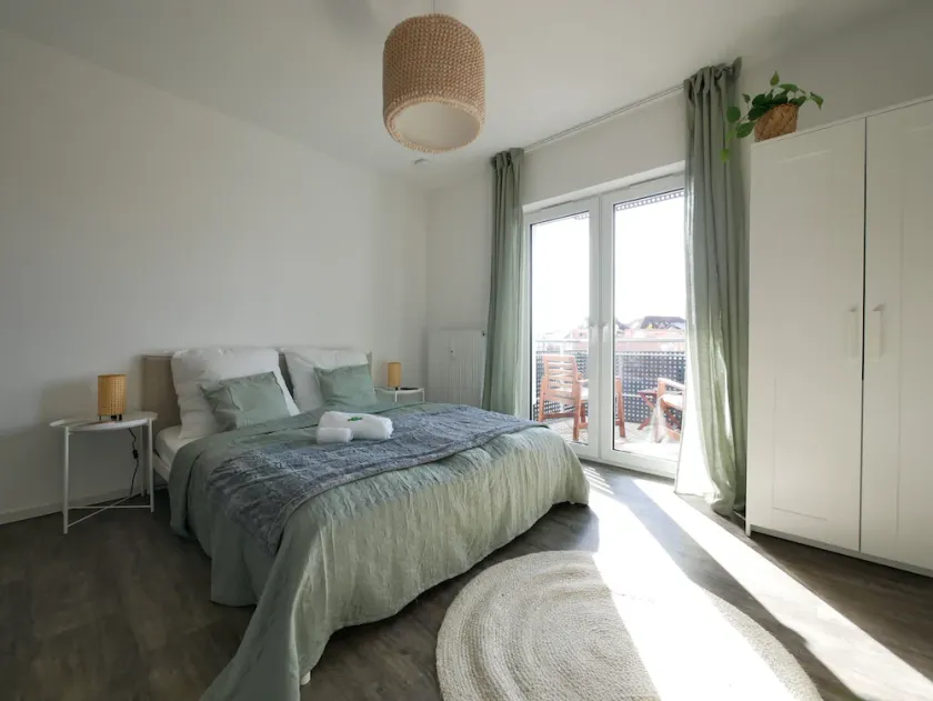 Zentral, Modern, Gemütlich mit Balkon & Tiefgaragenstellplatz - Image 1