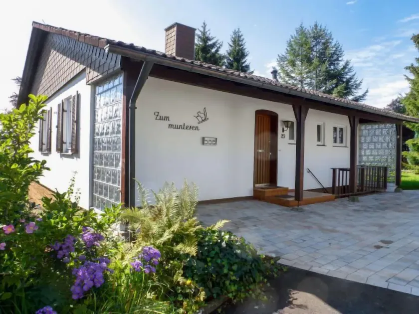 Holiday Home Zum munteren Eichhörnchen by Interhome - Image 1