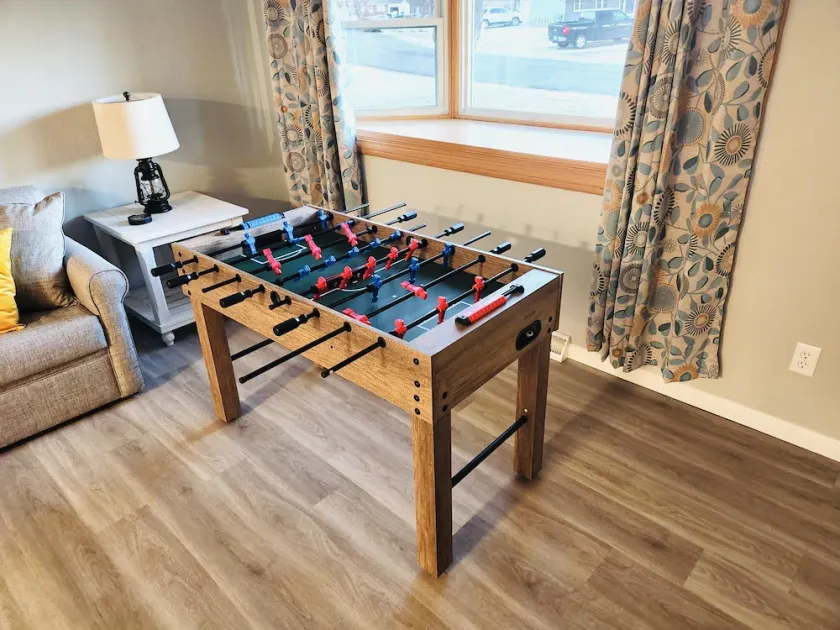 Family-Friendly Colby Home-WIFI and Foosball - Image 1