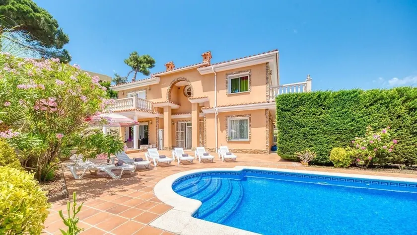 Villa \"Costacabana - Primavera\" mit privatem Pool, privater Terrasse & WLAN - Image 1