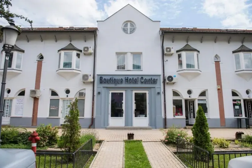 Boutique Hotel Center - Image 1
