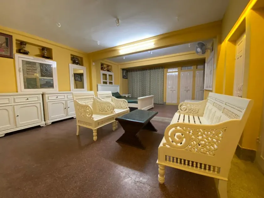 Traditionell innergård Haveli nära historiska platser och i hjärtat av den rosa staden - Image 1