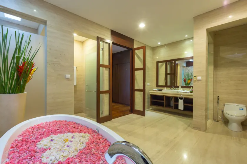 Modern Spacious 3 BR Villa Seminyak ENTR - Image 1