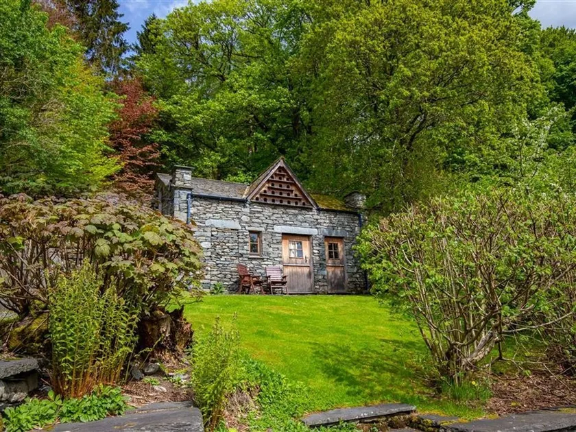 Dovecot Cottage - Image 1