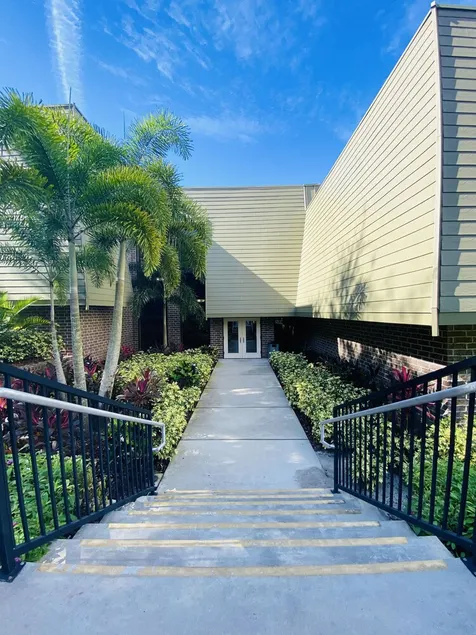 Peaceful condo nestled in the heart of Innisbrook - Image 1
