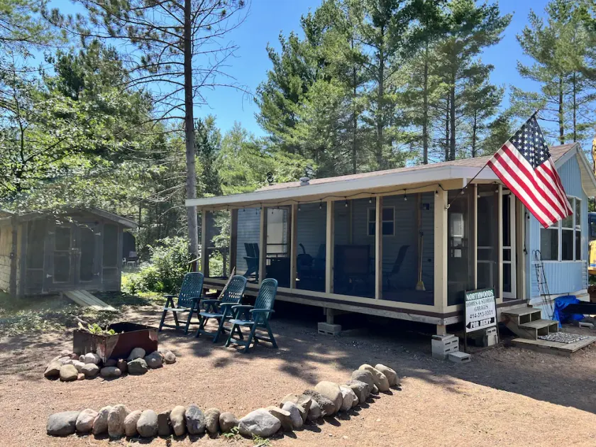 The Bears Den cabin w screened porch in campground on bike trail. - Image 1