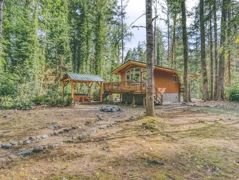 Riverwood Hideaway - Image 1