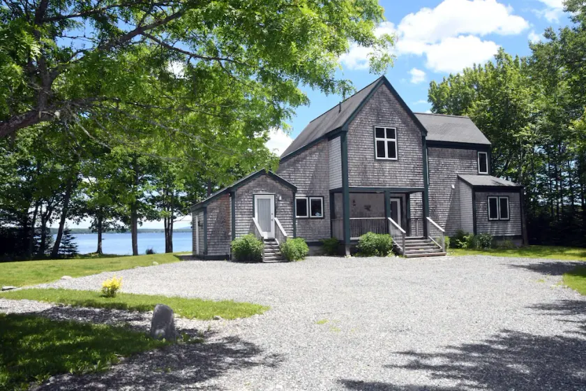 Eggemoggin Reach Oceanfront Zeitgenössische Haus mit Mooring - Image 1