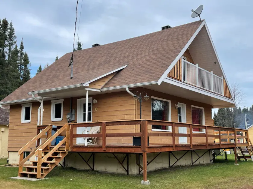 Cosy chalet 5 minutes from Mont Grand-Fonds regional park - Image 1