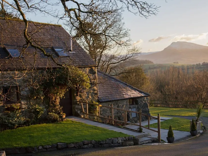 Cyffdy Cottage - Tegid - Image 1