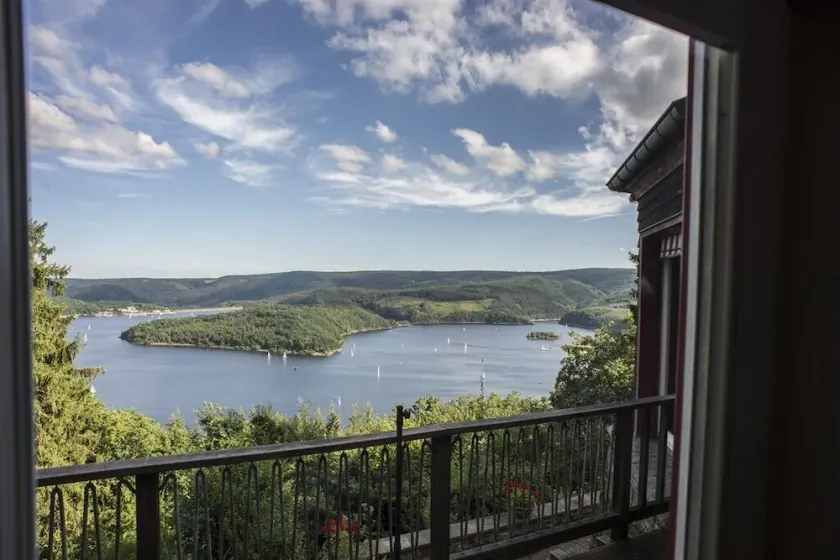 Casa de férias \"Waldhaus Anne\" em Niedeggen - com vista para a Rursee - Image 1