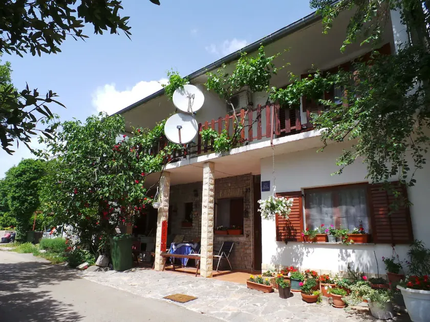 Studio with air conditioning - Image 1