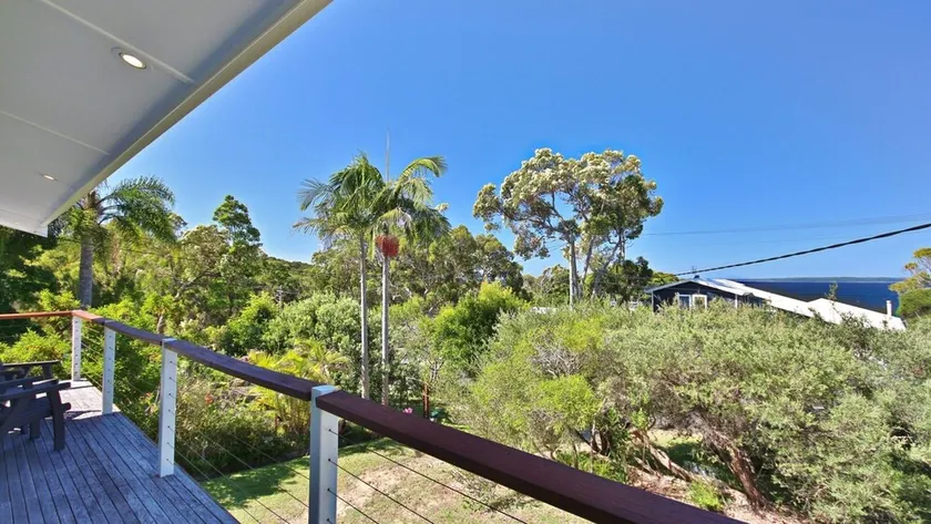 Acacia Cottage at Hyams Beach - Image 1