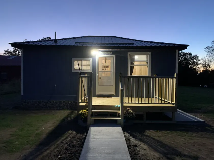 Two bedroom Cottage - Image 1